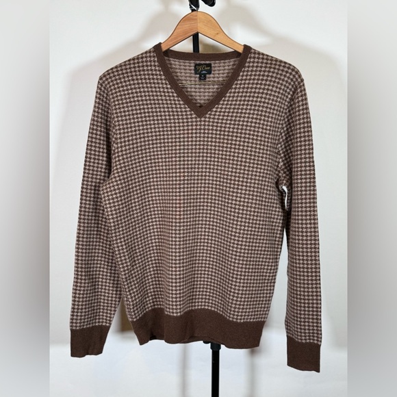 New JCrew Cashmere vneck sweater in houndstooth - Picture 1 of 5